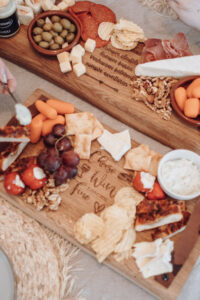 borrelplank met logo